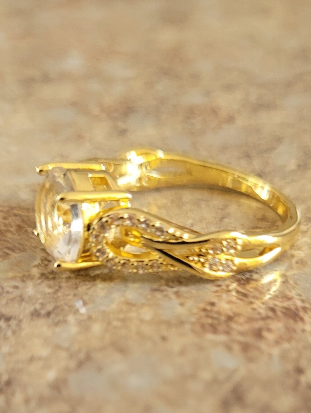 Gold-Tone Twist Solitaire Ring with Clear Stone - Women Jewelry  - Size 8